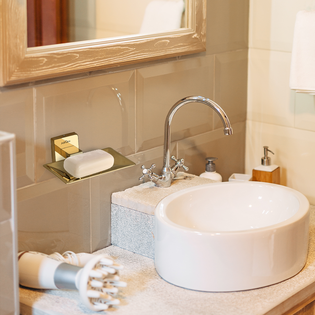 Stainless Steel Gold Soap Dish Holder for Bathroom (12.5X12X4.6 CM)